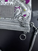 Load image into Gallery viewer, Vintage Coach Poppy Multi-Pocket TWIN Purse Set