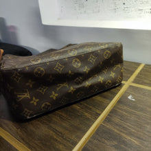 Load image into Gallery viewer, Authentic Louis Vuitton Looping GM Shoulder Bag - Brown Monogram Canvas | Pre-Owned