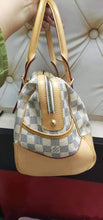 Load image into Gallery viewer, Authentic Louis Vuitton Damier Azur Berkeley Hand Bag FL0023