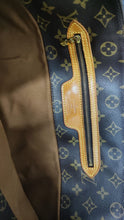 Load image into Gallery viewer, Authentic Louis Vuitton Monogram Sac Shopping Large Tote Bag NO1906 Amazing Condition