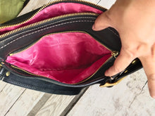 Load image into Gallery viewer, Coach H0082-f12868 Black Leather Shoulder Bag