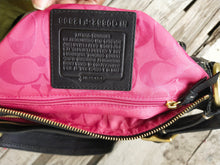 Load image into Gallery viewer, Coach H0082-f12868 Black Leather Shoulder Bag