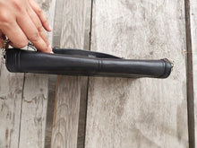 Load image into Gallery viewer, Coach E04q-9733 Black Leather Clutch