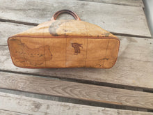 Load image into Gallery viewer, ALVIERO MARTINI 1A CLASSE 1a Prima Classe - Geo Printed Top Zip Tote Bag