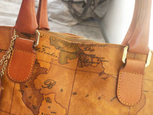 Load image into Gallery viewer, ALVIERO MARTINI 1A CLASSE 1a Prima Classe - Geo Printed Top Zip Tote Bag