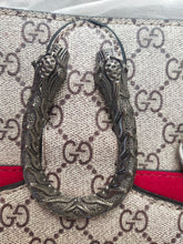 Load image into Gallery viewer, Gucci Dionysus small GG shoulder bag