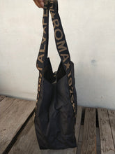 Load image into Gallery viewer, Fendi S.A.S Roma Made In Italy Vintage 1925 Bag