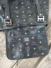 Load image into Gallery viewer, MCM Visetos black big size shopper tote