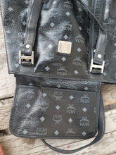 Load image into Gallery viewer, MCM Visetos black big size shopper tote