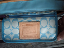 Load image into Gallery viewer, Coach Hampton Tote Mini B05M-6266