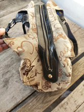 Load image into Gallery viewer, COACH Signature SOHO LYNN Horse & Carriage Large Hobo #D1069-F15209