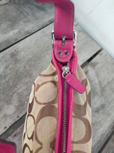 Load image into Gallery viewer, COACH Legacy Signature Duffle 21149