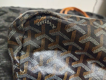 Load image into Gallery viewer, Goyard St. Louis PM tote bag in black brown