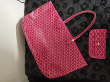 Load image into Gallery viewer, Goyard St. Louis PM tote bag in red with pouch