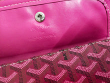 Load image into Gallery viewer, Goyard St. Louis PM tote bag in red with pouch