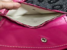 Load image into Gallery viewer, Goyard St. Louis PM tote bag in red with pouch