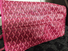 Load image into Gallery viewer, Goyard St. Louis PM tote bag in red with pouch