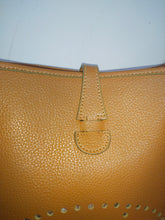Load image into Gallery viewer, Hermès Vintage Leather Evelyne Fjord Brown Leather Shoulder Bag