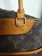 Load image into Gallery viewer, Louis Vuitton Deauville Purse/Bag Monogram AS0998