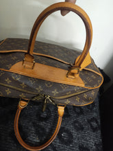 Load image into Gallery viewer, Louis Vuitton Deauville Purse/Bag Monogram AS0998