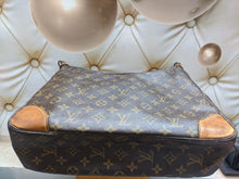 Load image into Gallery viewer, 1990s Louis Vuitton Boulogne monogram 30 shoulder bag