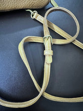 Load image into Gallery viewer, Coach Vintage Pebbled Leather Fishing Creel Crossbody Bag 4909
