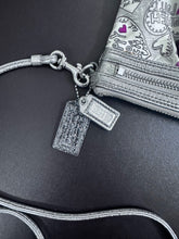 Load image into Gallery viewer, Vintage Coach Poppy Multi-Pocket TWIN Purse Set

