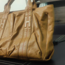 Load image into Gallery viewer, Hermès  Brown Caravan Horizontal MM Handbag
