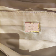 Load image into Gallery viewer, Louis Vuitton Terre Damier Geant Messenger Bag
