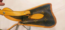 Load image into Gallery viewer, Authentic Coded Louis Vuitton Popincourt used gold ball bag MI0061

