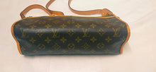Load image into Gallery viewer, Authentic Coded Louis Vuitton Popincourt used gold ball bag MI0061
