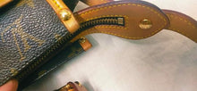 Load image into Gallery viewer, Authentic Coded Louis Vuitton Popincourt used gold ball bag MI0061
