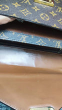 Load image into Gallery viewer, Authentic Vintage 1980 LOUIS VUITTON Monogram Monceau crossbody
