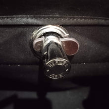 Load image into Gallery viewer, Hermes Noir Toile Herbag Zip 31
