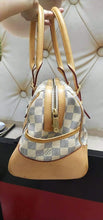 Load image into Gallery viewer, Authentic Louis Vuitton Damier Azur Berkeley Hand Bag FL0023 
