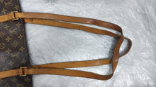 Load image into Gallery viewer, Authentic Louis Vuitton Monogram Sac Shopping Large Tote Bag NO1906 Amazing Condition
