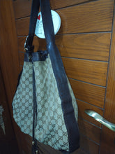 Load image into Gallery viewer, Gucci GG Canvas Interlocking Bag 223951
