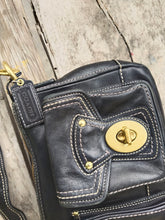 Load image into Gallery viewer, Coach H0082-f12868 Black Leather Shoulder Bag
