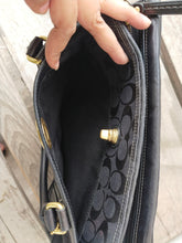 Load image into Gallery viewer, Coach Carryall 11062 Hampton Signature Tote Black Canvas Satchel
