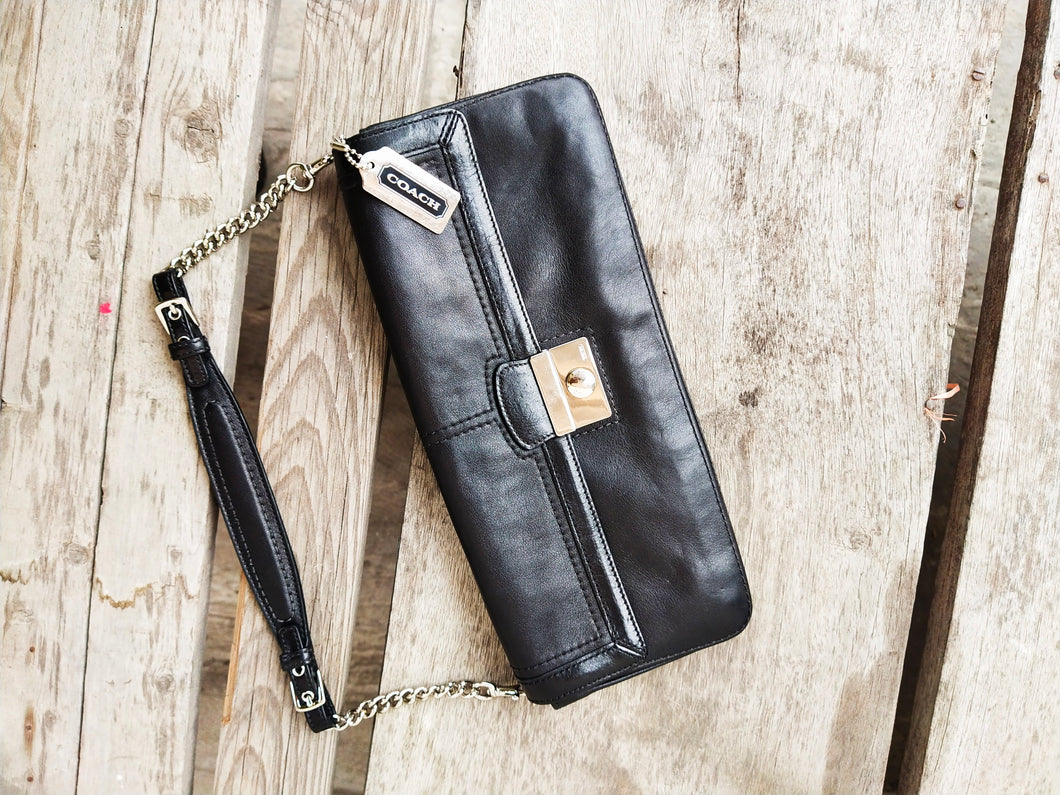 Coach E04q-9733 Black Leather Clutch