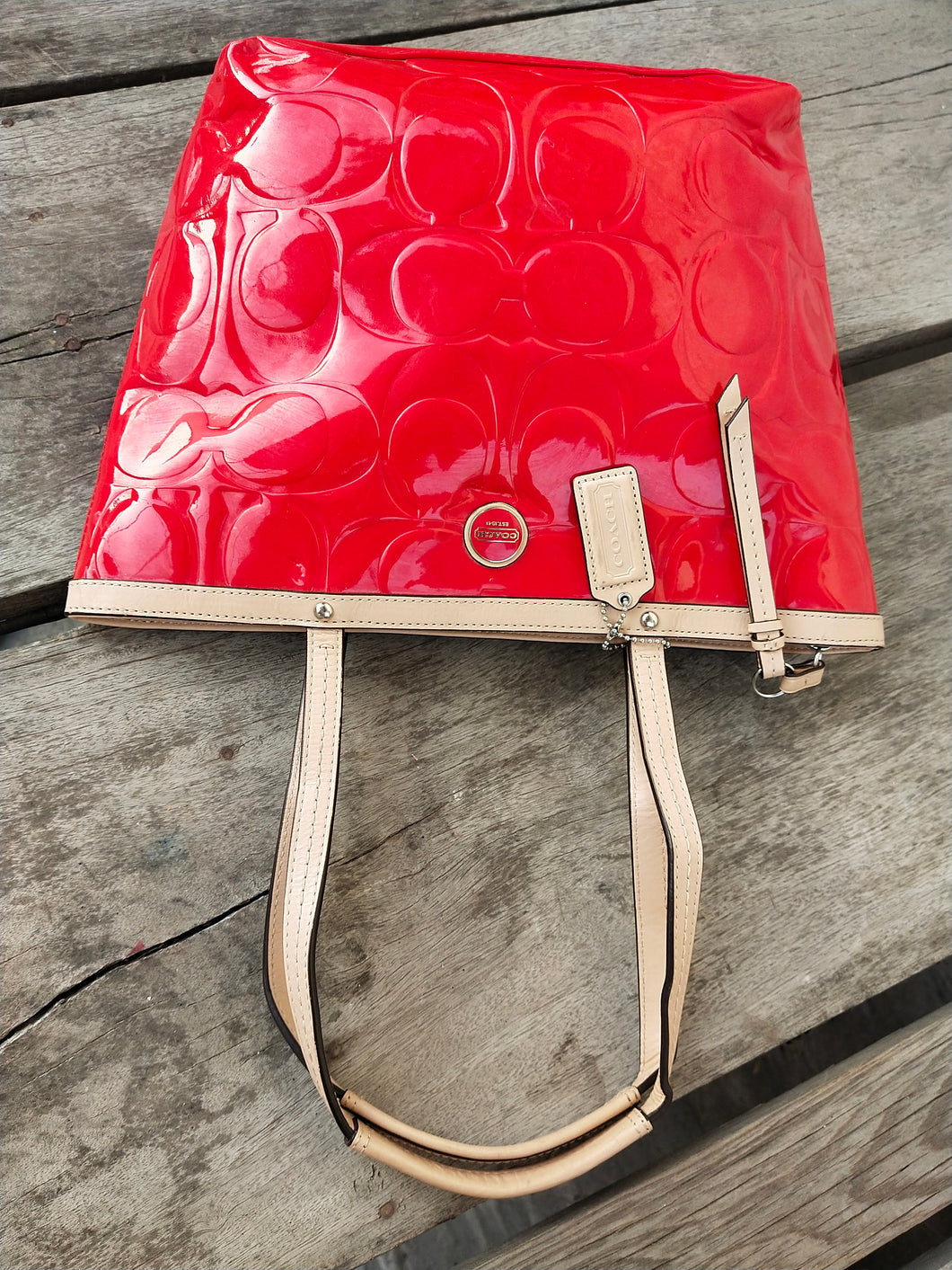 COACH SIGNATURE STRIPE EMBOSSED PATENT TOTE #F25187