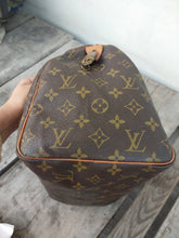 Load image into Gallery viewer, Louis Vuitton Monogram Canvas Leather Speedy 30 cm Bag SP0066
