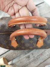 Load image into Gallery viewer, Louis Vuitton Monogram Canvas Leather Speedy 30 cm Bag SP0066

