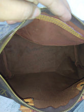 Load image into Gallery viewer, Louis Vuitton Monogram Canvas Leather Speedy 30 cm Bag SP0066

