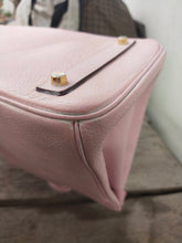 Load image into Gallery viewer, Hermes Birkin Bag 35cm Rose Sakura Swift Gold Hardware 2011 [O]
