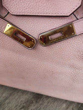 Load image into Gallery viewer, Hermes Birkin Bag 35cm Rose Sakura Swift Gold Hardware 2011 [O]
