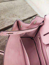 Load image into Gallery viewer, Hermes Birkin Bag 35cm Rose Sakura Swift Gold Hardware 2011 [O]
