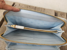 Load image into Gallery viewer, Tory Burch Marion Wallet Crossbody clutch iceberg
