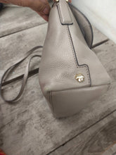 Load image into Gallery viewer, Tory Burch Thea Messenger Bag
