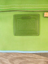 Load image into Gallery viewer, COACH NWOT Soho Hampton Daisy Tote Shopper Satchel 4428
